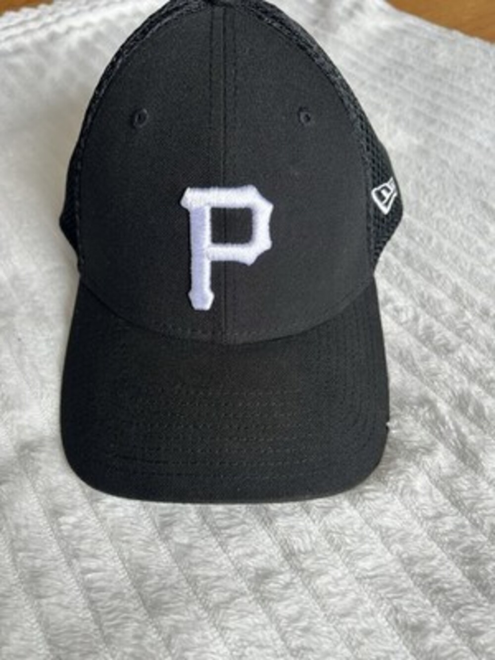 New Era 39Thirty Pittsburgh Pirates Hat Size Small Medium Black